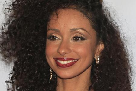 Mýa Marie Harrison ist unter der Haube