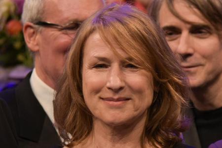 Sie übernimmt die freie 