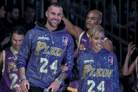 Designer Philipp Plein und Schauspielerin Jada Pinkett Smith im Rahmen der Mailand Fashion Week Designer Philipp Plein und Schauspielerin Jada Pinkett Smith im Rahmen der Mailand Fashion Week