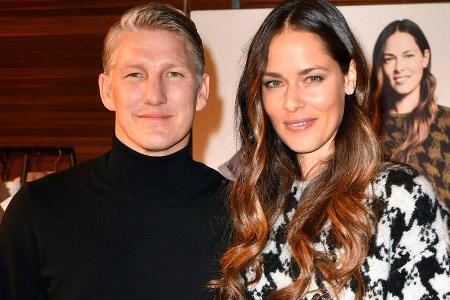 Bastian Schweinsteiger und seine Frau Ana Ivanovic messen sich gerne im sportlichen Wettbewerb. Bastian Schweinsteiger und seine Frau Ana Ivanovic messen sich gerne im sportlichen Wettbewerb.