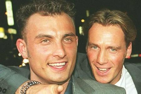 Zlatko und Container-Kumpel Jürgen bei der Goldene-Henne-Preisverleihung im Jahr 2000 Zlatko und Container-Kumpel Jürgen bei der Goldene-Henne-Preisverleihung im Jahr 2000