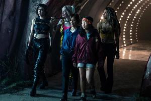 Margot Robbie (2.v.l.) verkörpert in "Birds of Prey" die Harley Quinn