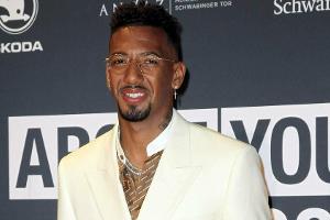 Liebesgrüße zum Valentinstag: Jérôme Boateng küsst Ex-"GNTM"-Model