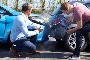 Tag der Autoversicherung: Zehn Fakten zur Kfz-Versicherung
