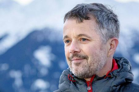 Frederik von Dänemark hat sich beim Skifahren verletzt Frederik von Dänemark hat sich beim Skifahren verletzt