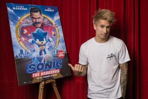 Julien Bam leiht seine Stimmt dem kleinen frechen Sonic