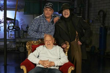 Joseph Vilsmaier (im Stuhl), Hape Kerkeling (l.) und Michael Joseph Vilsmaier (im Stuhl), Hape Kerkeling (l.) und Michael