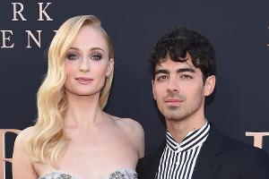 Ist "Game of Thrones"-Star Sophie Turner etwa schwanger?