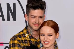 Travis Mills bestätigt Trennung von "Riverdale"-Star Madelaine Petsch