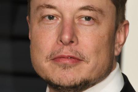 Elon Musk hat 2018 einen Höhlentaucher als Pädophilen beschimpft Elon Musk hat 2018 einen Höhlentaucher als Pädophilen beschimpft