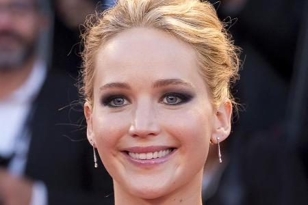 Jennifer Lawrence hat es mit ihren Liebsten in New York krachen lassen Jennifer Lawrence hat es mit ihren Liebsten in New York krachen lassen