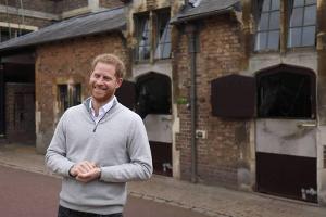 Verraten zwei Pferde den Namen von Baby Sussex?