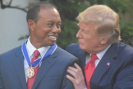 Die Freiheitsmedaille ist die höchste zivile Auszeichnung in den USA: Donald Trump überreichte sie Tiger Woods. Die Freiheitsmedaille ist die höchste zivile Auszeichnung in den USA: Donald Trump überreichte sie Tiger Woods.