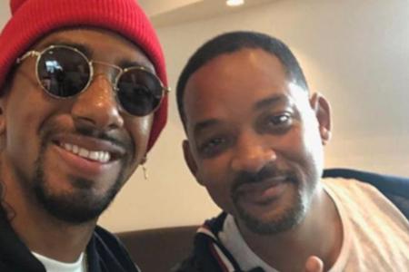 Jerome Boateng (l.) freut sich über seinen ganz persönlichen Fanmoment mit Will Smith Jerome Boateng (l.) freut sich über seinen ganz persönlichen Fanmoment mit Will Smith