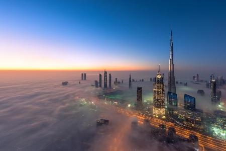 Wer während des Fastenmonats Ramadan nach Dubai reist, muss mit einigen Einschränkungen rechnen, darf sich aber auch über be... Wer während des Fastenmonats Ramadan nach Dubai reist, muss mit einigen Einschränkungen rechnen, darf sich aber auch über be...