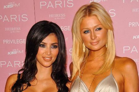Nach guten Jahren zwischen Kim Kardashian (l.) und Paris Hilton gab es Beef, aber inzwischen ist alles wieder in Butter Nach guten Jahren zwischen Kim Kardashian (l.) und Paris Hilton gab es Beef, aber inzwischen ist alles wieder in Butter