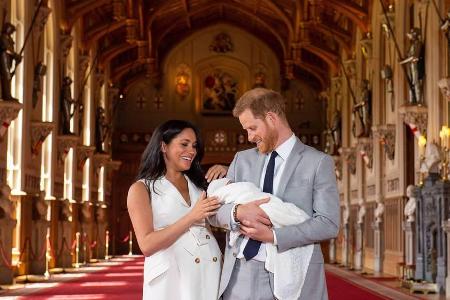 Herzogin Meghan und Prinz Harry mit ihrem Sohn Archie Herzogin Meghan und Prinz Harry mit ihrem Sohn Archie