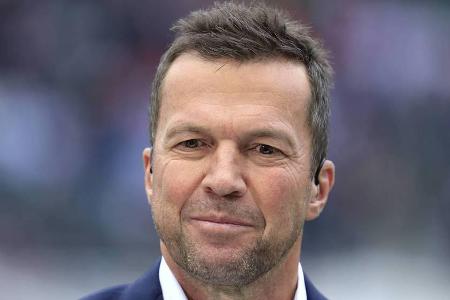 Lothar Matthäus hat eine zweite Karriere als Rettungsschwimmer für sich entdeckt - oder zumindest eine als Schauspieler Lothar Matthäus hat eine zweite Karriere als Rettungsschwimmer für sich entdeckt - oder zumindest eine als Schauspieler