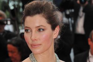 Ist sie Impfgegnerin? Jessica Biel unterstützt kontroverse Kampagne