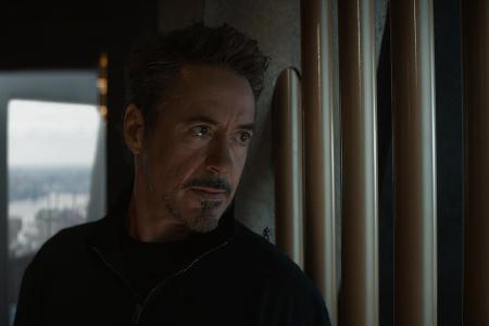 Tony Stark (Robert Downey Jr.) tauschte seine Nobelvilla in Tony Stark (Robert Downey Jr.) tauschte seine Nobelvilla in