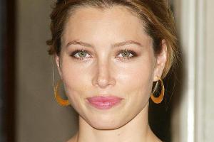Nach Kontroverse: Jessica Biel ist "nicht gegen Impfungen"