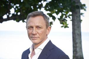 Daniel Craig erscheint in London zu Dreharbeiten für "Bond 25"