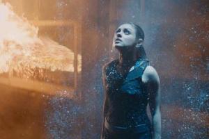 "Jupiter Ascending": Jupiter Jones (Mila Kunis) erkennt, dass sie ihr Schicksal annehmen muss