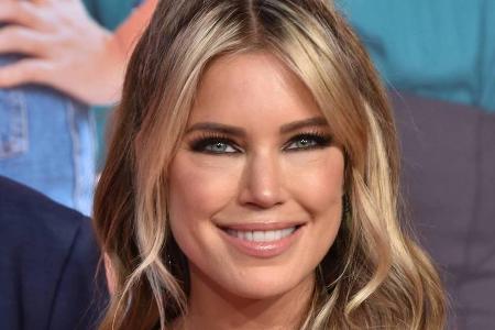 Moderatorin und Model Sylvie Meis weiß sich in Szene zu setzen Moderatorin und Model Sylvie Meis weiß sich in Szene zu setzen