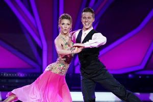 Trainingsunfall bei "Let's Dance": Fällt Ella Endlich fürs Finale aus?