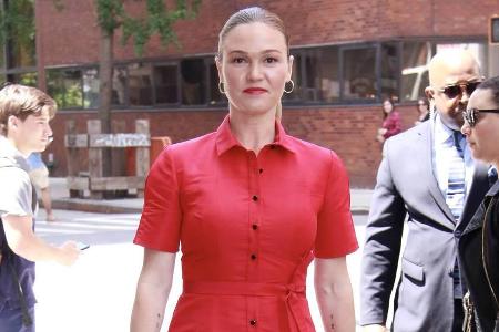 Julia Stiles auf Promotour zu ihrer Serie Julia Stiles auf Promotour zu ihrer Serie