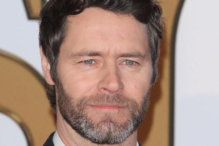 Howard Donald muss derzeit im Piratenlook auf die Bühne Howard Donald muss derzeit im Piratenlook auf die Bühne