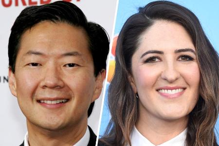 Die Comedians Ken Jeong (links) und D'Arcy Carden werden in diesem Jahr die Liste der Emmy-Nominierten präsentieren Die Comedians Ken Jeong (links) und D'Arcy Carden werden in diesem Jahr die Liste der Emmy-Nominierten präsentieren