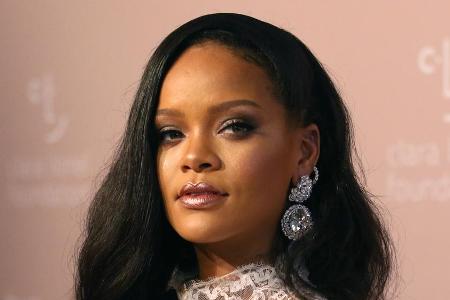 Rihanna ist die reichste Musikerin der Welt - mit einem Abstand von mehreren Millionen Dollar Rihanna ist die reichste Musikerin der Welt - mit einem Abstand von mehreren Millionen Dollar