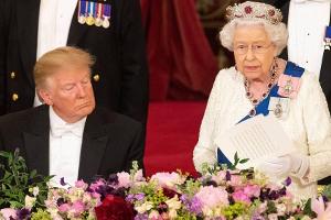 Donald Trump: Schlimmer Fauxpas bei der Queen?