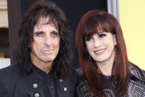 Alice Cooper stellt klar: Es gibt keinen Sterbepakt mit seiner Frau