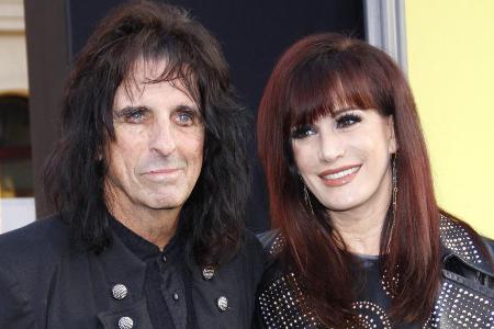 Alice Cooper und Sheryl Goddard bei einem gemeinsamen Auftritt in Los Angeles Alice Cooper und Sheryl Goddard bei einem gemeinsamen Auftritt in Los Angeles