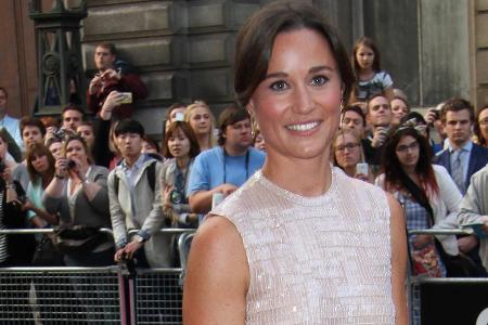 Pippa Matthews geht mit ihrem Arthur zum Baby-Yoga - bislang eher erfolglos Pippa Matthews geht mit ihrem Arthur zum Baby-Yoga - bislang eher erfolglos