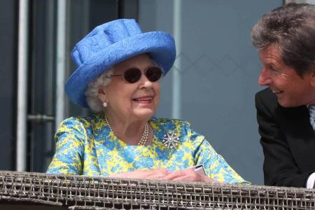 Queen Elizabeth II. beim Epsom Derby Queen Elizabeth II. beim Epsom Derby