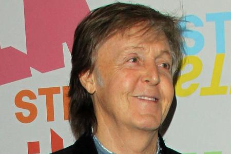 Paul McCartney bei einem Auftritt in Pasadena Paul McCartney bei einem Auftritt in Pasadena