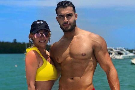 Britney Spears und Sam Asghari waren auf Stippvisite in Miami Britney Spears und Sam Asghari waren auf Stippvisite in Miami