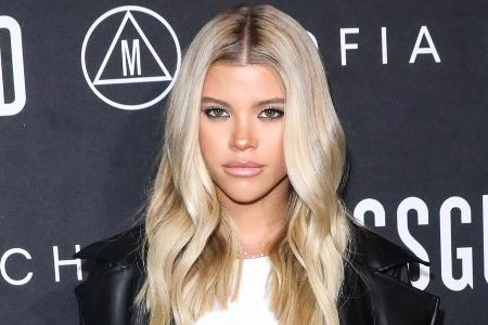 Sofia Richie hat mit einem Post mächtig Ärger bekommen Sofia Richie hat mit einem Post mächtig Ärger bekommen