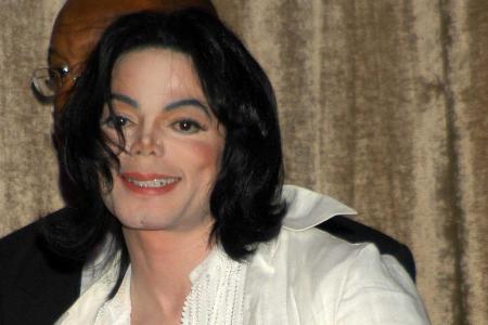 Kann selbst im Jenseits noch Erfolge feiern: Pop-Ikone Michael Jackson Kann selbst im Jenseits noch Erfolge feiern: Pop-Ikone Michael Jackson