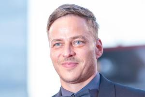 Tom Wlaschiha: "Ich hatte in der DDR eine sehr glückliche Kindheit"