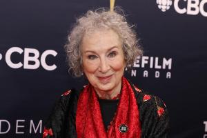 Booker Prize geht an Margaret Atwood und Bernardine Evaristo