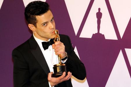 Tauschte Zärtlichkeiten mit Daniel Craig aus: Rami Malek Tauschte Zärtlichkeiten mit Daniel Craig aus: Rami Malek