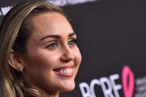Miley Cyrus knutscht schon wieder einen Neuen