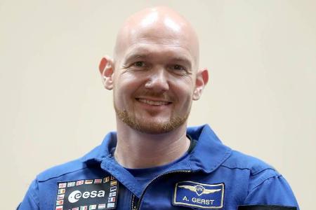Alexander Gerst wird mit dem Bundesverdienstkreuz ausgezeichnet Alexander Gerst wird mit dem Bundesverdienstkreuz ausgezeichnet