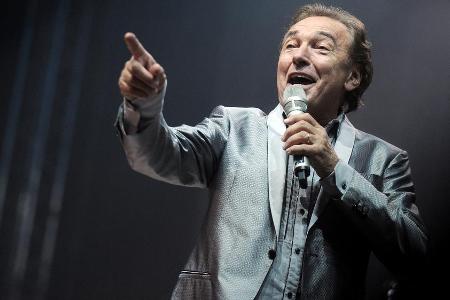 Hat Schätzungen zufolge zwischen 30 und 100 Millionen Tonträger verkauft: Schlager-Ikone Karel Gott Hat Schätzungen zufolge zwischen 30 und 100 Millionen Tonträger verkauft: Schlager-Ikone Karel Gott