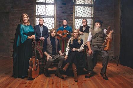 The Kelly Family (v.l. Kathy, Joey, John, Jimmy, Patricia, Angelo und Paul Kelly) geht bald wieder auf große Tour The Kelly Family (v.l. Kathy, Joey, John, Jimmy, Patricia, Angelo und Paul Kelly) geht bald wieder auf große Tour