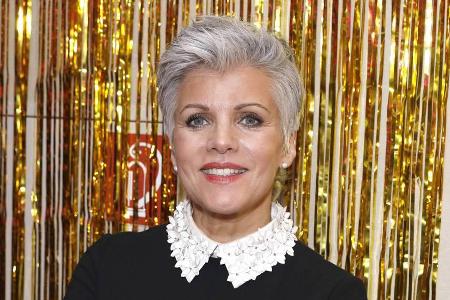 TV-Moderatorin Birgit Schrowange steht zu ihrer Naturhaarfarbe TV-Moderatorin Birgit Schrowange steht zu ihrer Naturhaarfarbe